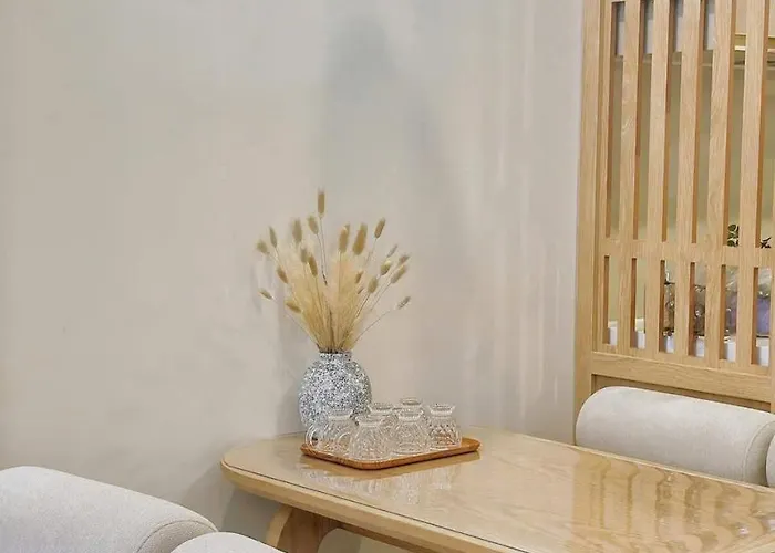 Ngan Kim Homstay Icon 40 Vip Apartment Ha Long